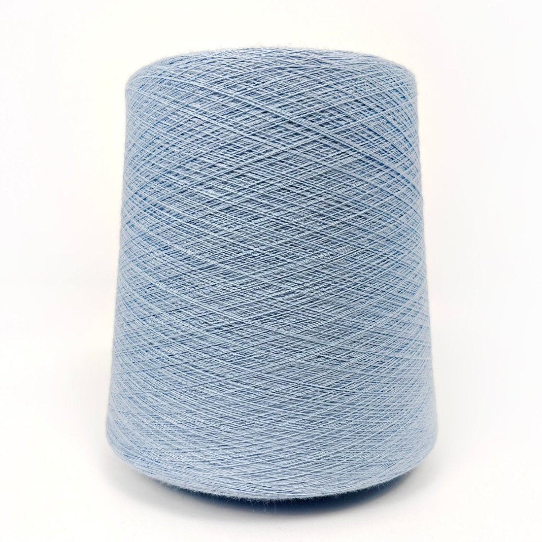Strickkone in der Farbe Hellblau